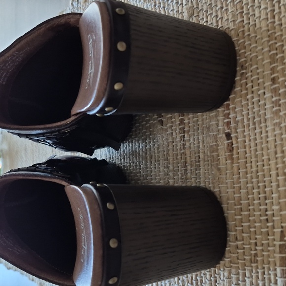 Dansko Deni Clogs - Picture 8 of 8